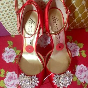 Badgley Mischka Satin Dress Heels